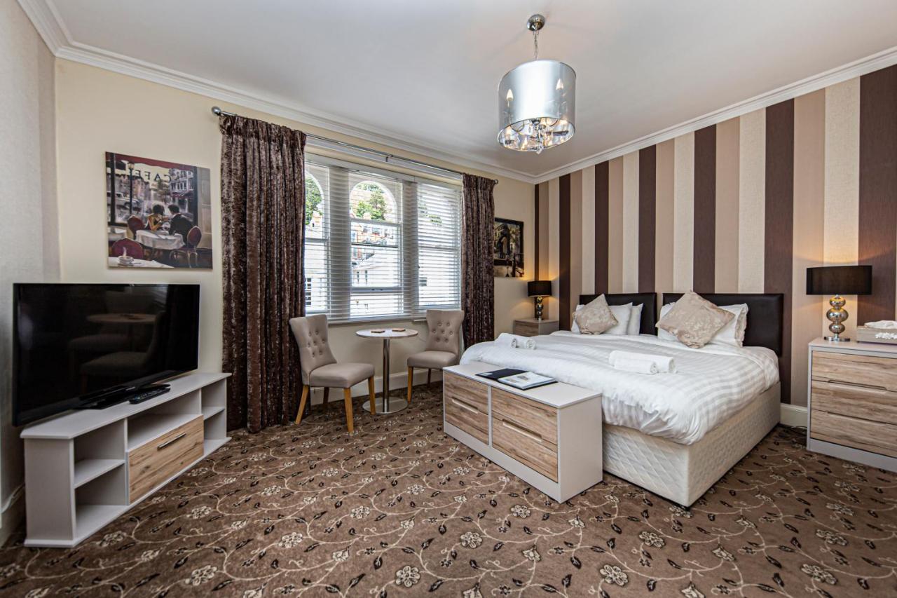 Snooze Bed & Breakfast Llandudno Bagian luar foto