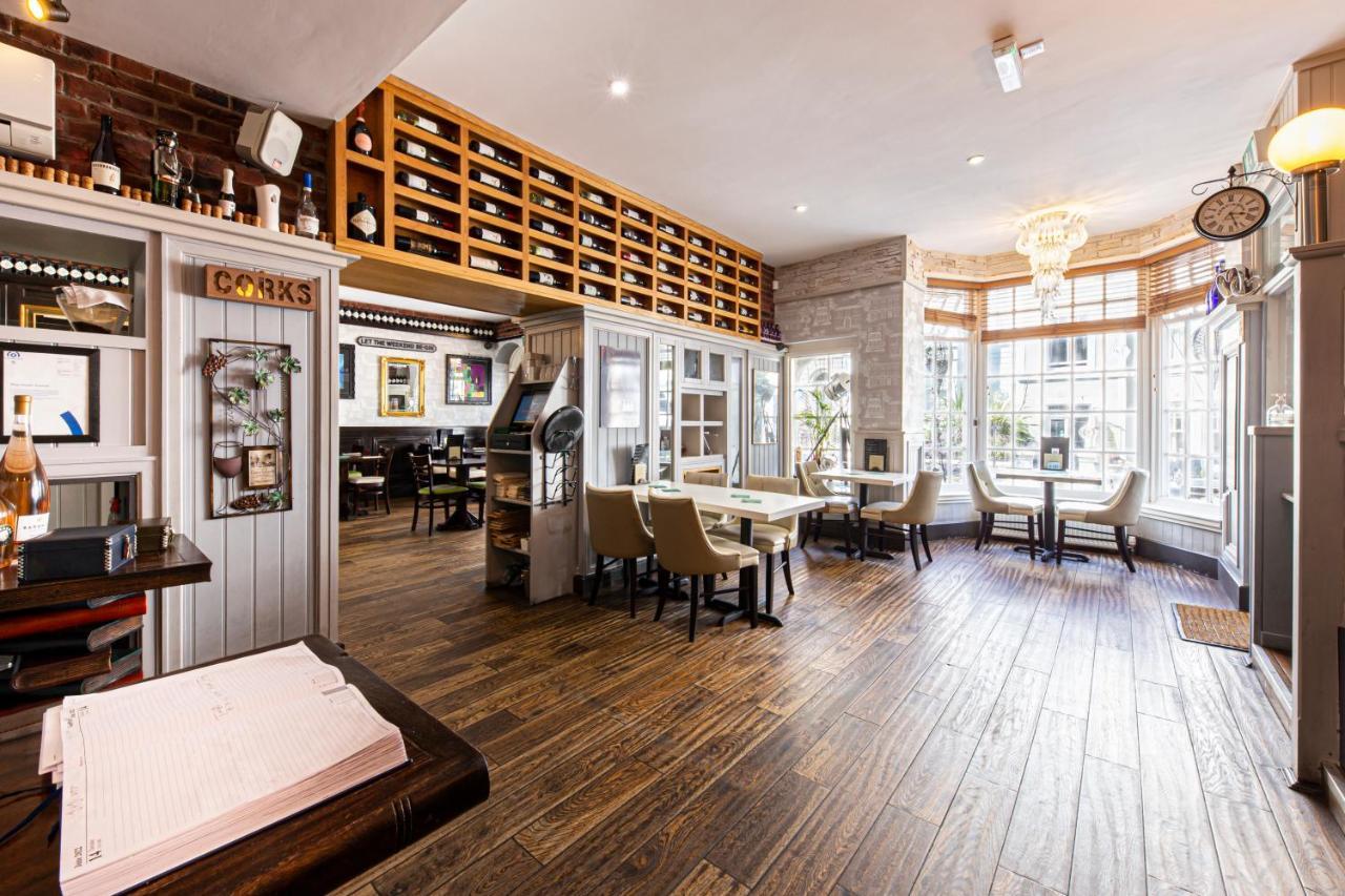 Snooze Bed & Breakfast Llandudno Bagian luar foto