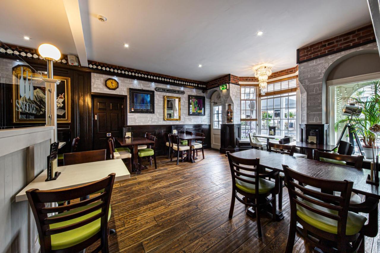 Snooze Bed & Breakfast Llandudno Bagian luar foto